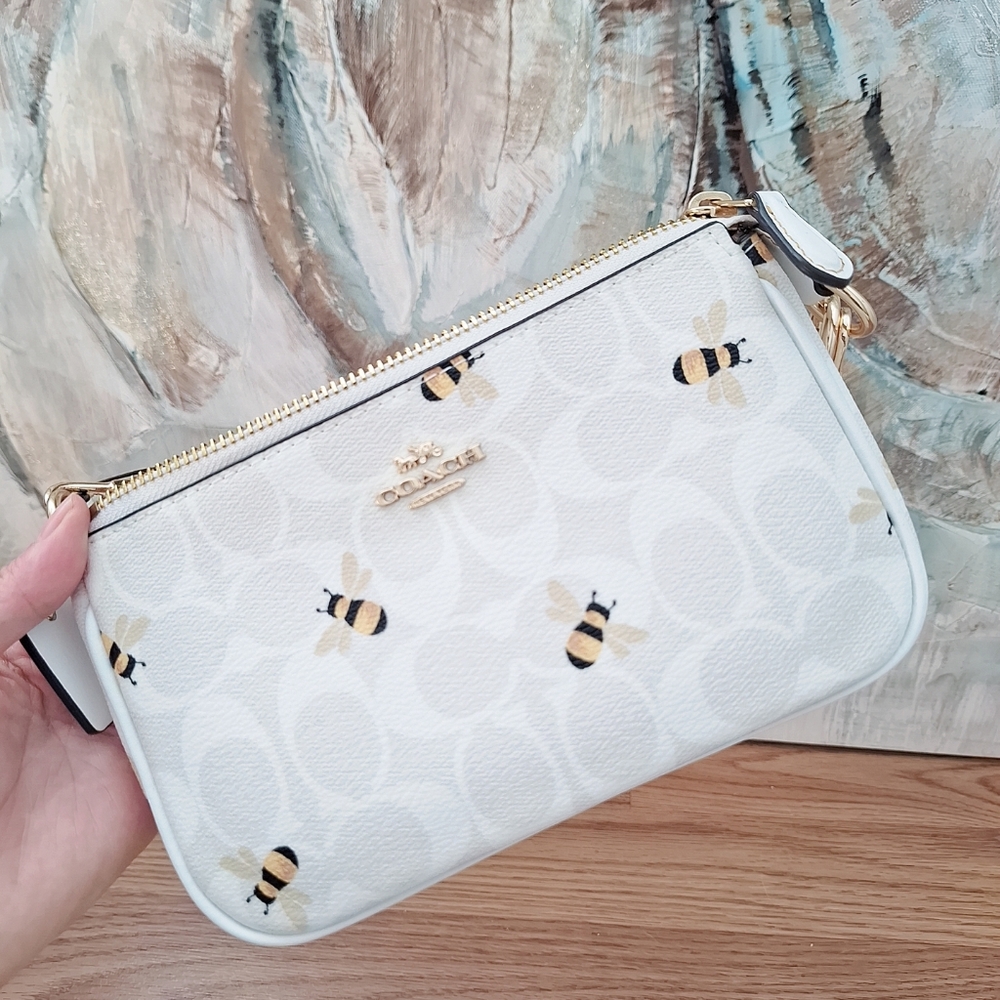 NWT Coach 🐝🐝  Nolita 19 In Signature Canvas With Bee Print Plus Floral Chains - Picture 8 of 12